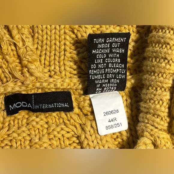 Victoria's Secret Moda International Mustard Cable Knit Sweater Small EUC - Picture 10 of 12